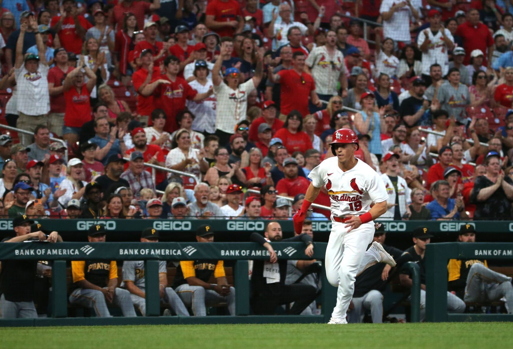 St. Louis Cardinals wrap up series against Pittsburgh Pirates
